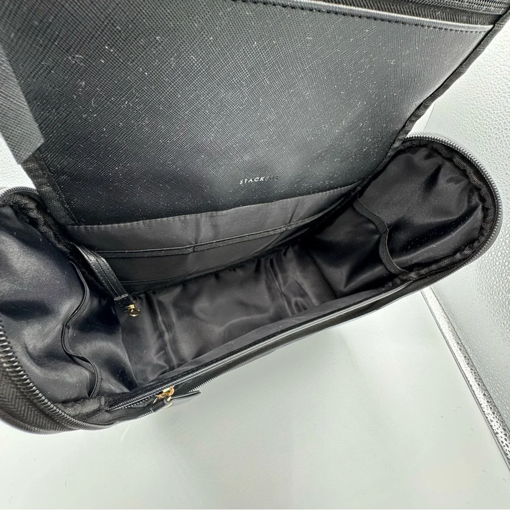 STACKERS‎ Black Vegan Leather Hanging Travel Toiletry Bag Luxury Organizer